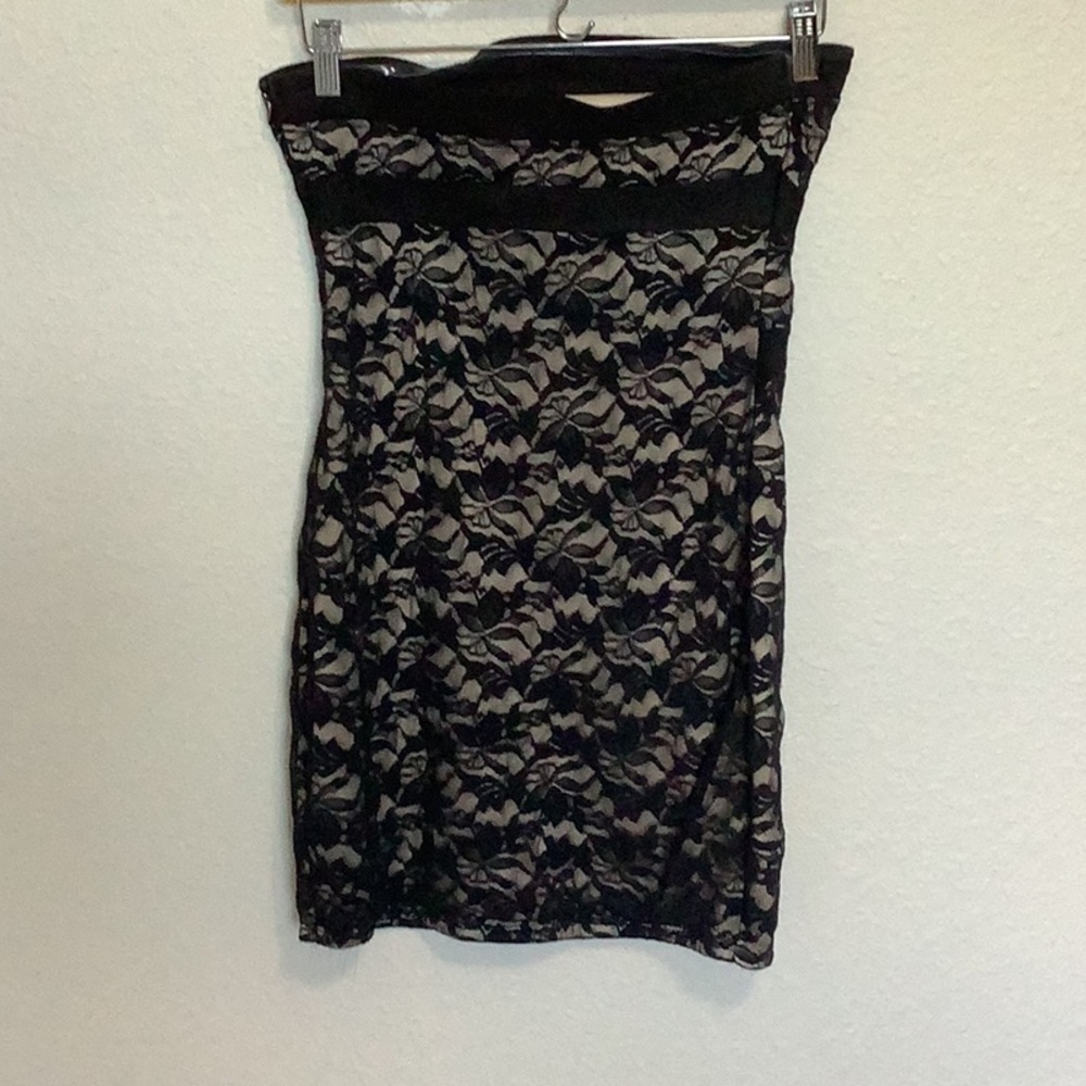Guess Black and Cream Lace Mini Dress - Picture 3 of 5